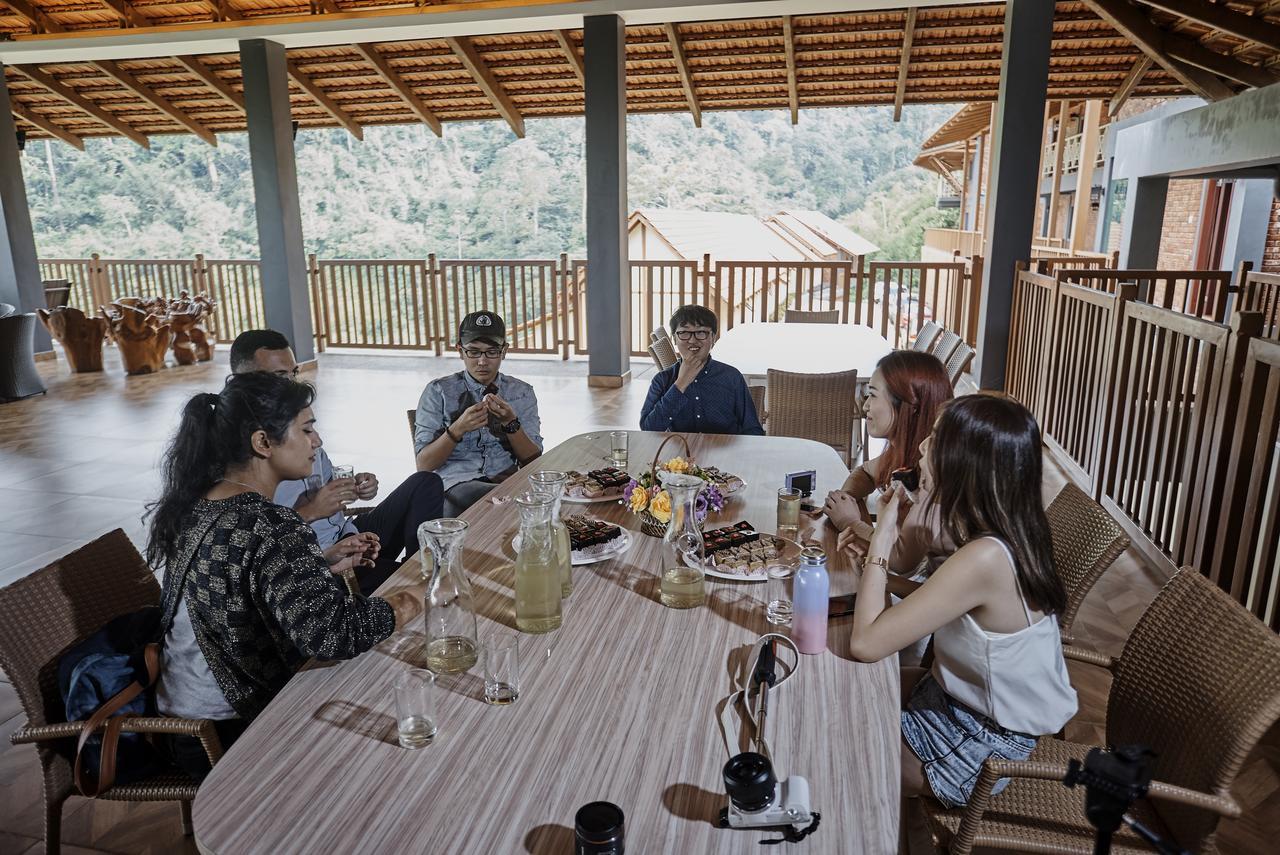 Peppaville Resort Janda Baik Экстерьер фото