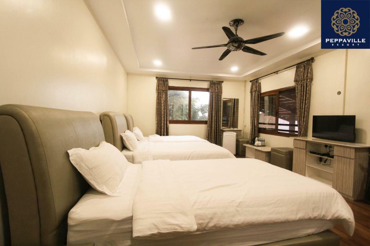 Peppaville Resort Janda Baik Экстерьер фото